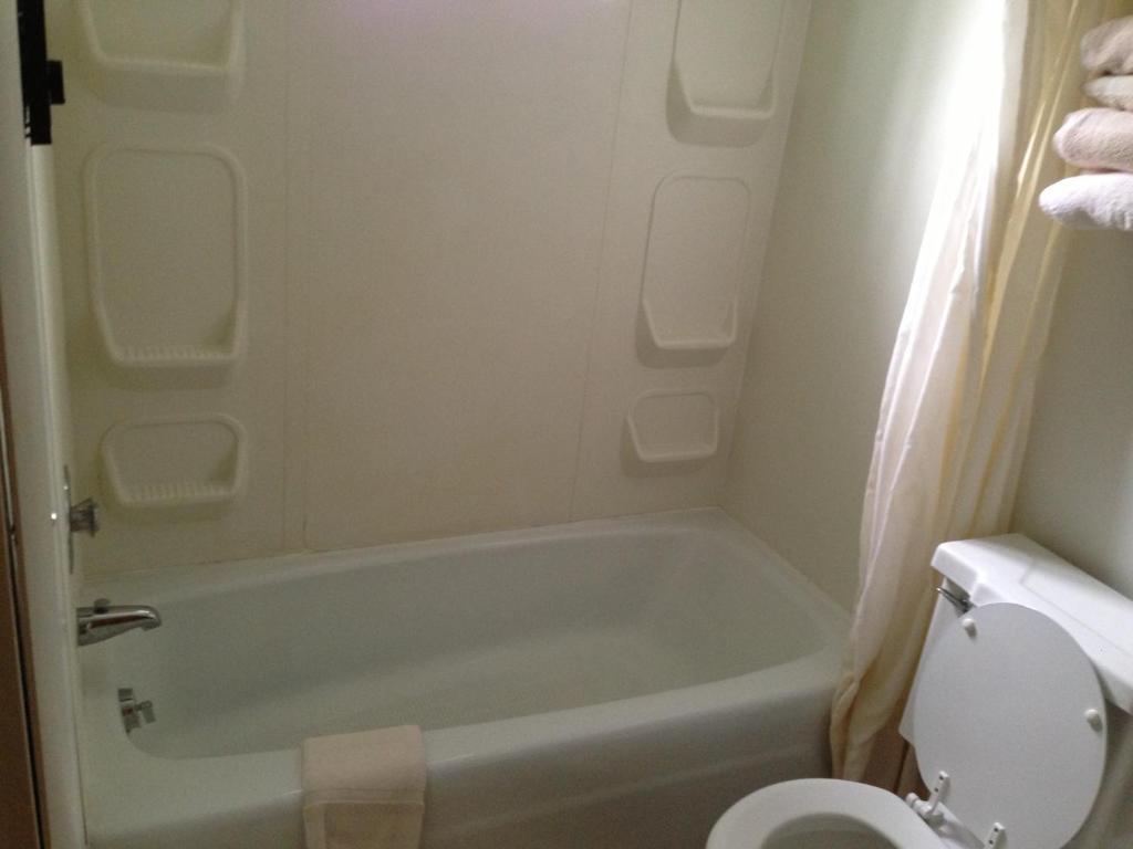 Capri Motel แมคคินอซิตี้ ภายนอก รูปภาพ