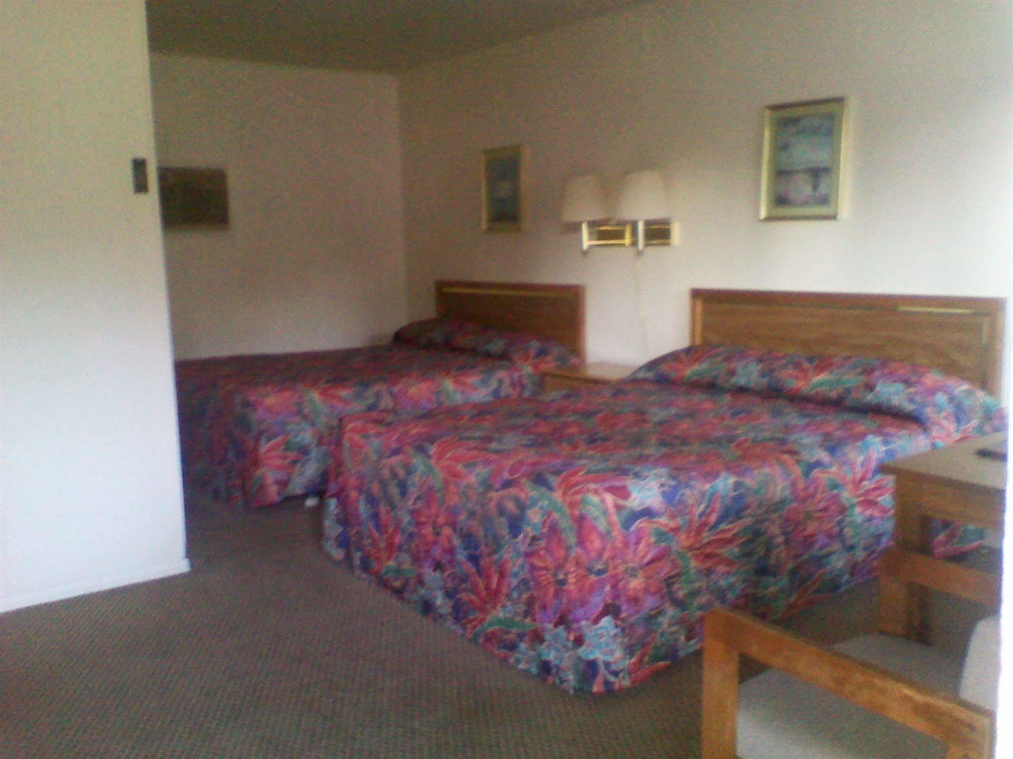 Capri Motel แมคคินอซิตี้ ภายนอก รูปภาพ